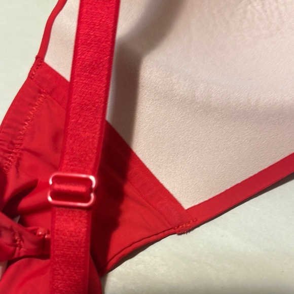 Victoria's Secret Red Plunge Bra with Molded Cups - Picture 5 of 7